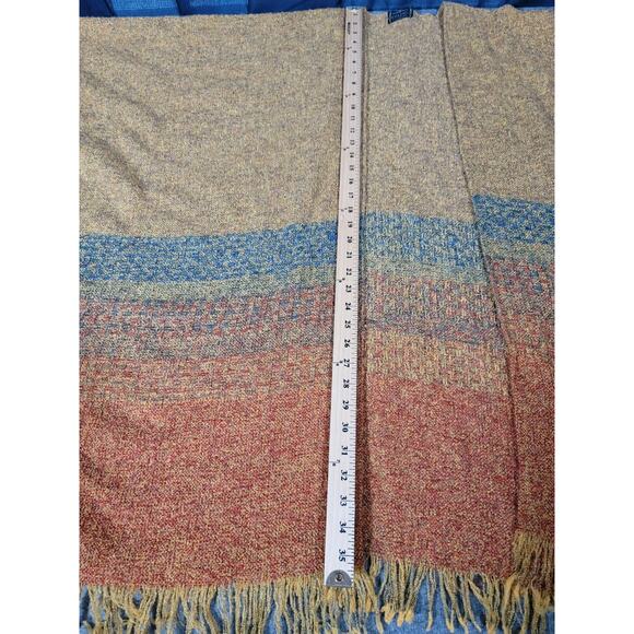 Celtic Kerry Woollen Mills Lambswool Shawl Wrap  Fringe Cape Made in Ireland - Picture 6 of 9